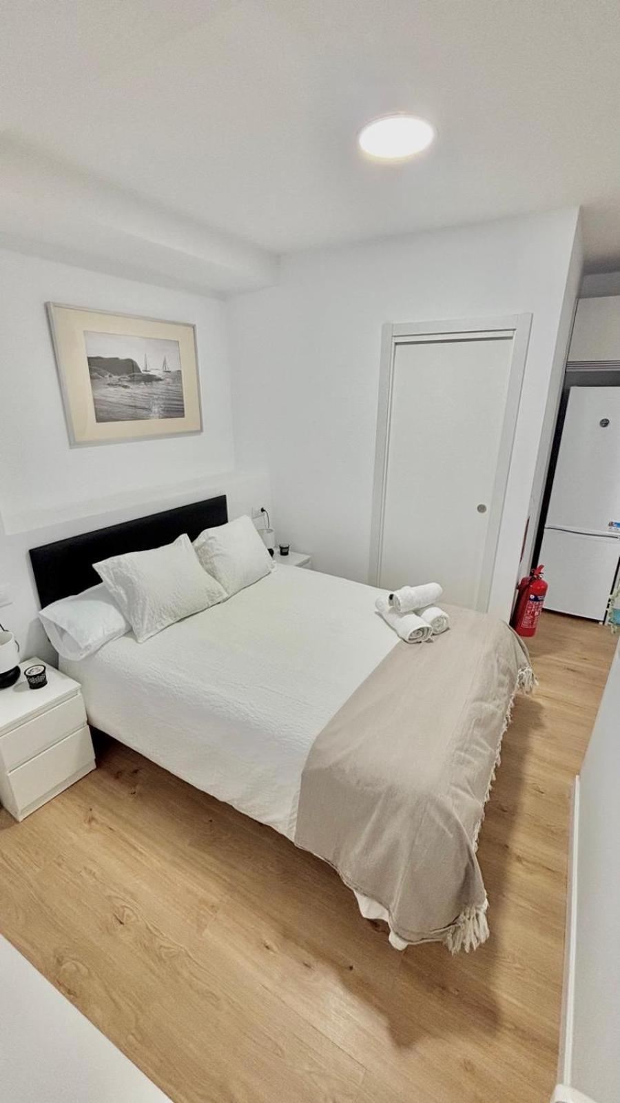 Lofts 4Towers - La Paz Apartment Madrid Room photo
