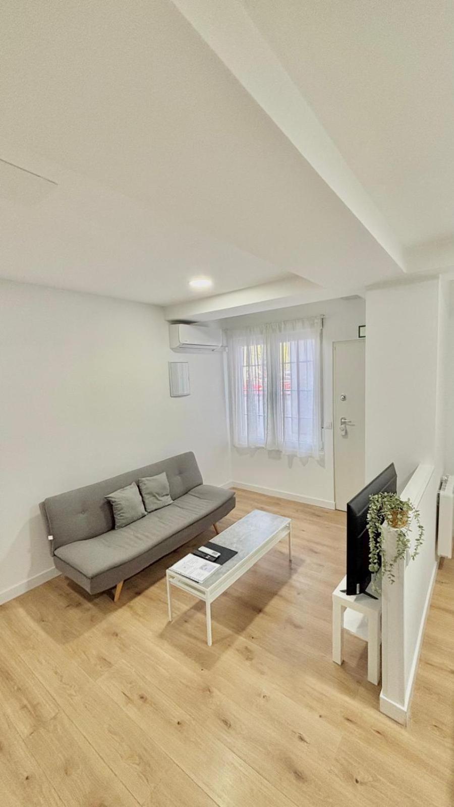 Lofts 4Towers - La Paz Apartment Madrid Room photo